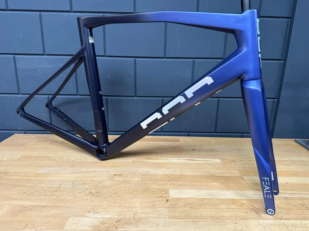 Spuitwerk fiets - blauw/zwart